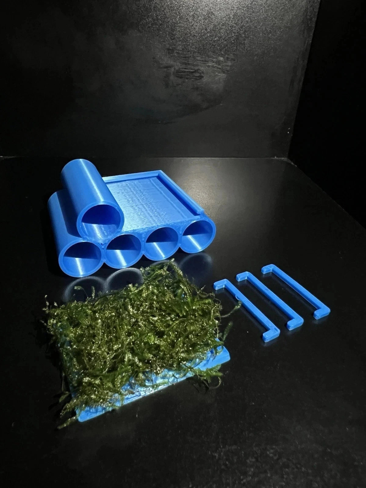 3D Printed Shrimp Cave & Moss Holder – Java Moss Included